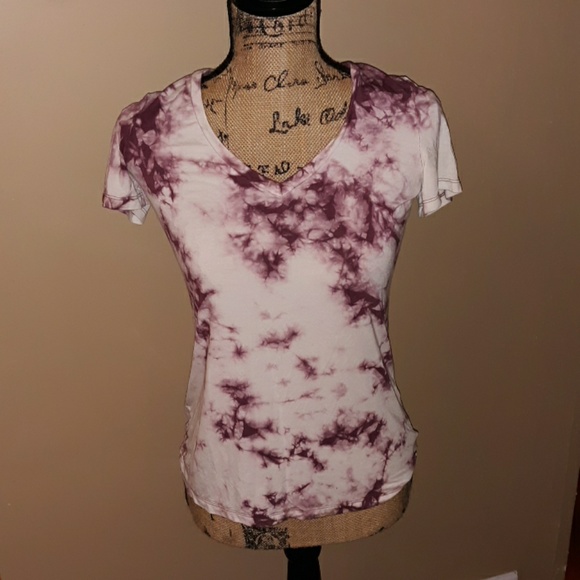 American Eagle Outfitters Tops - American Eagle Tee